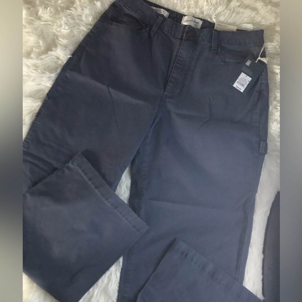 Woman’s size 8 universal thread blue pants